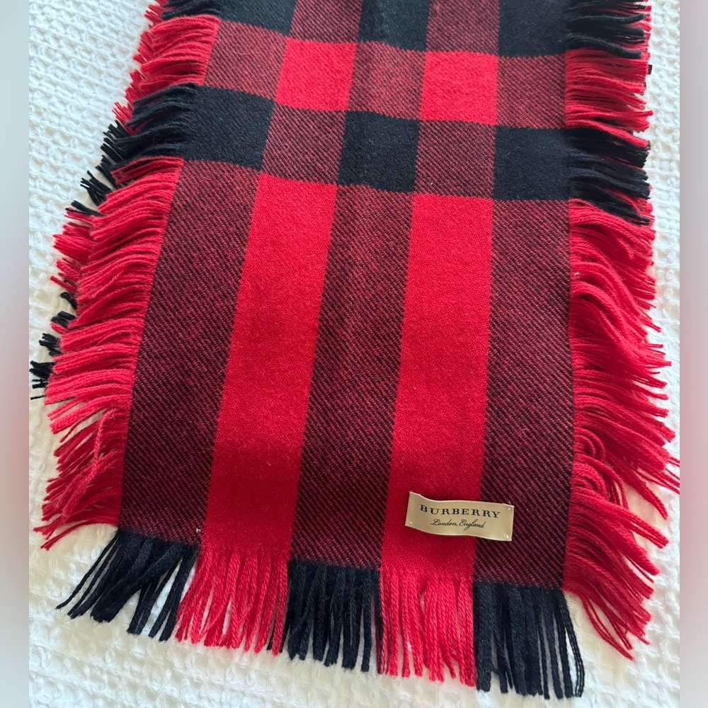 Burberry classic scarf, worn once